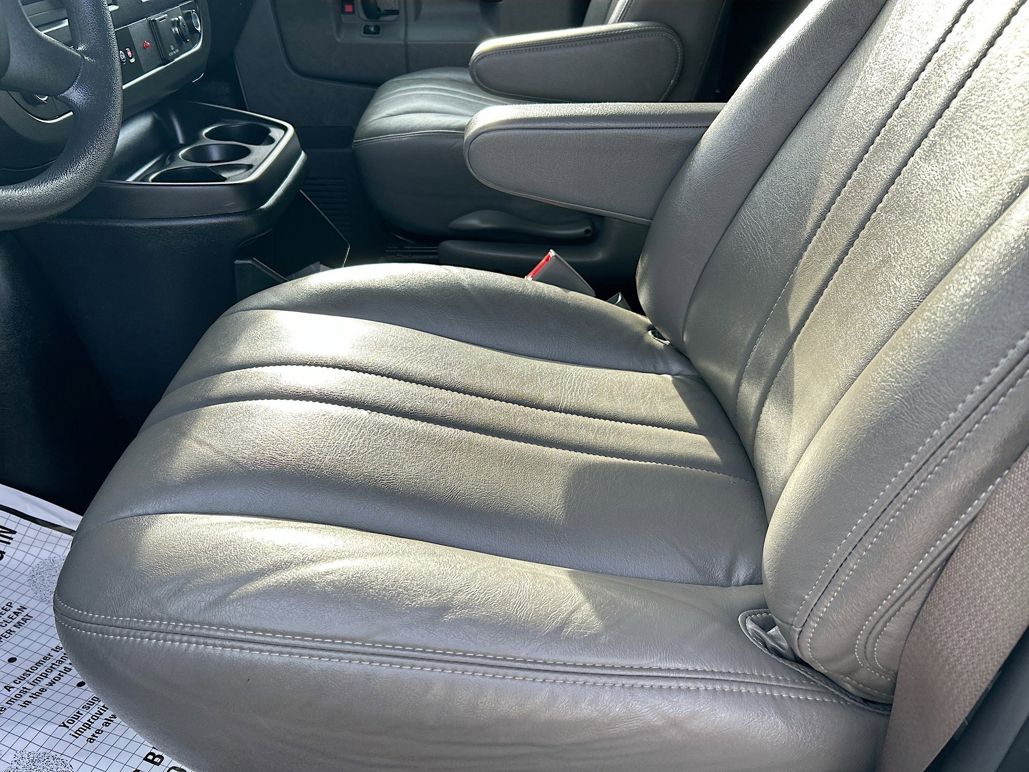 Used 2020 Chevrolet Express 2500 w/ Driver Convenience Package image 18