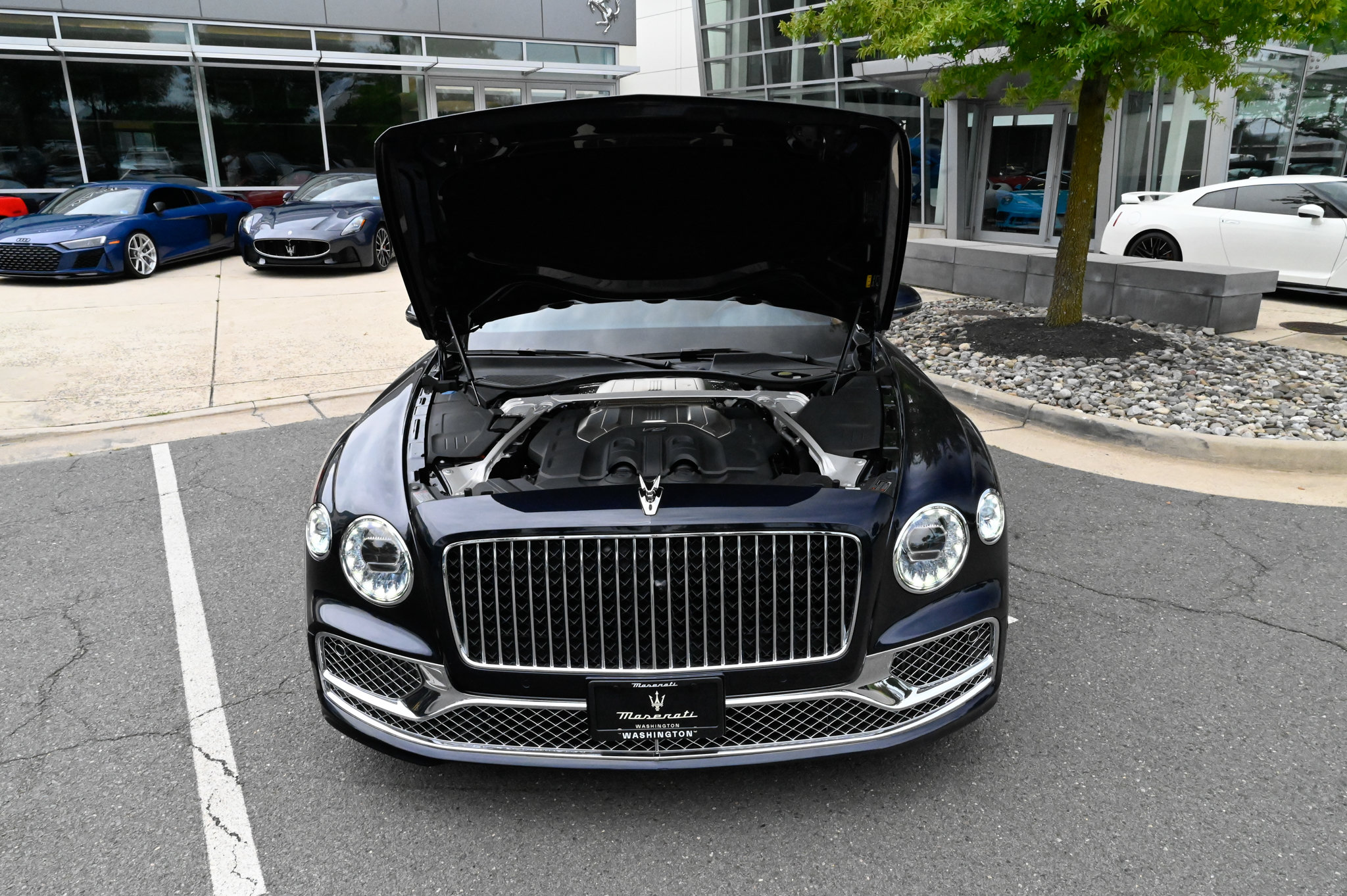 Used 2022 Bentley Flying Spur V8 AWD/4WD image 68