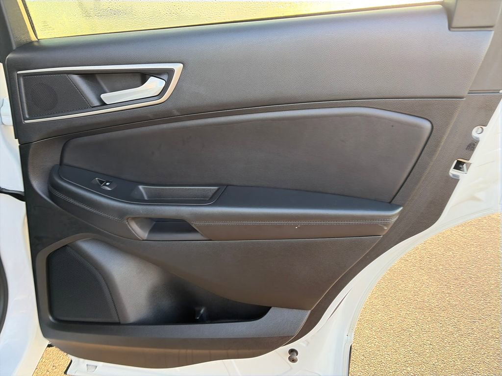 Used 2024 Ford Edge SEL w/ Convenience Package image 32