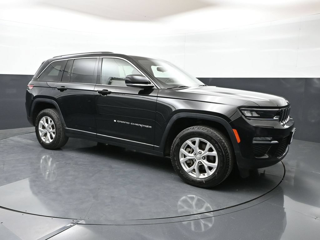Used 2023 Jeep Grand Cherokee Limited AWD/4WD image 35