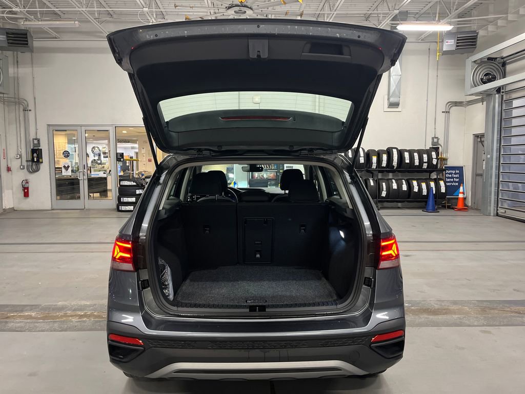 Certified 2024 Volkswagen Taos S image 5