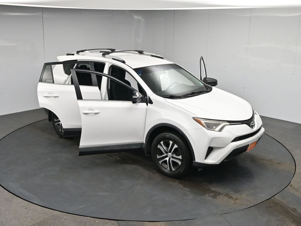 Used 2016 Toyota RAV4 LE image 51