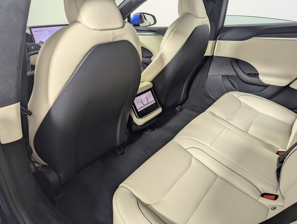 Used 2021 Tesla Model S Plaid image 31