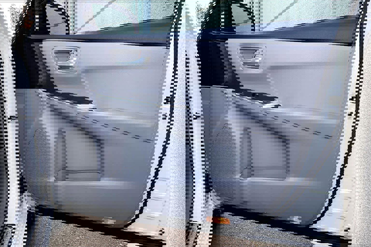 Used 2016 Toyota Camry LE image 22