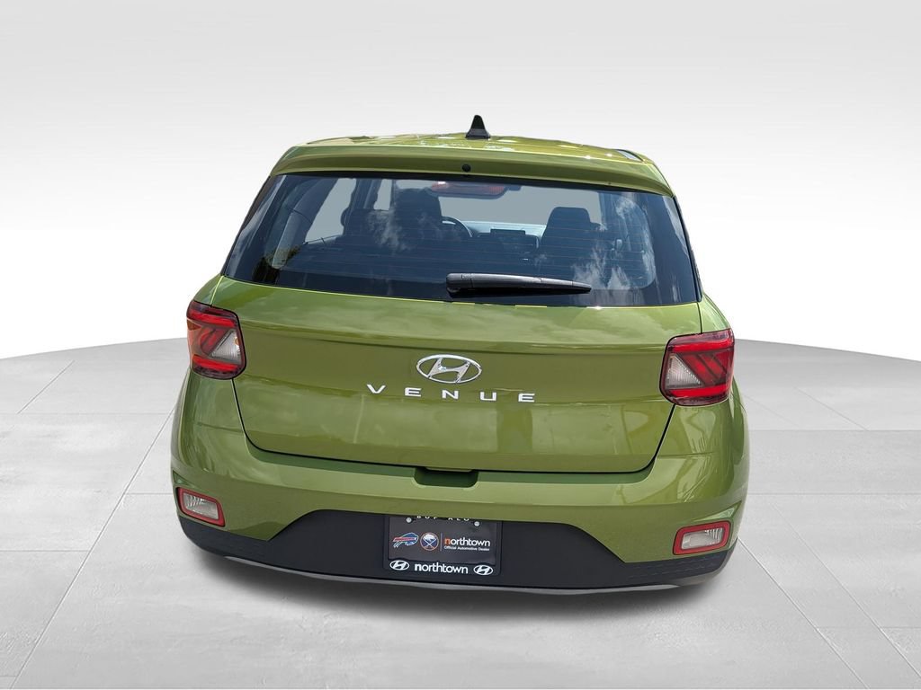 Used 2020 Hyundai Venue SE FWD image 13