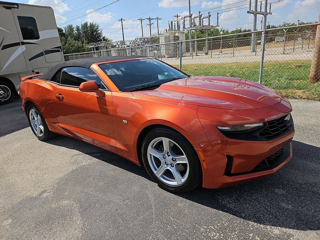 Used 2023 Chevrolet Camaro LT RWD image 10