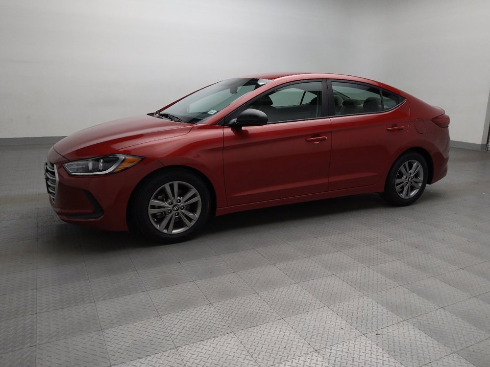 Used 2017 Hyundai Elantra SE image 2