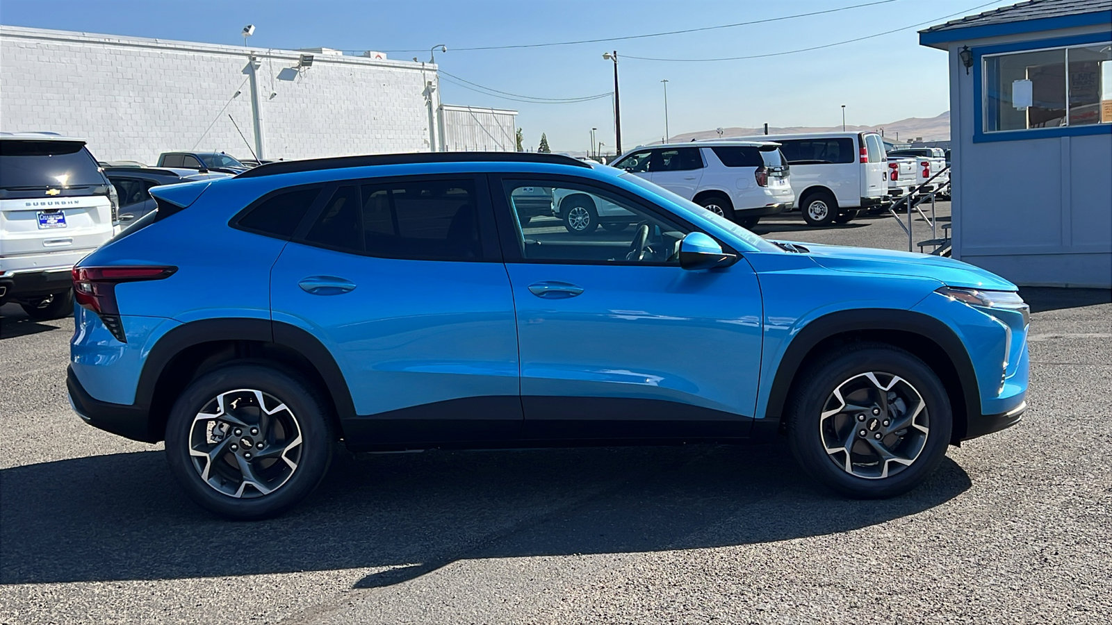 New 2026 Chevrolet Trax LT w/ Sunroof Package image 4