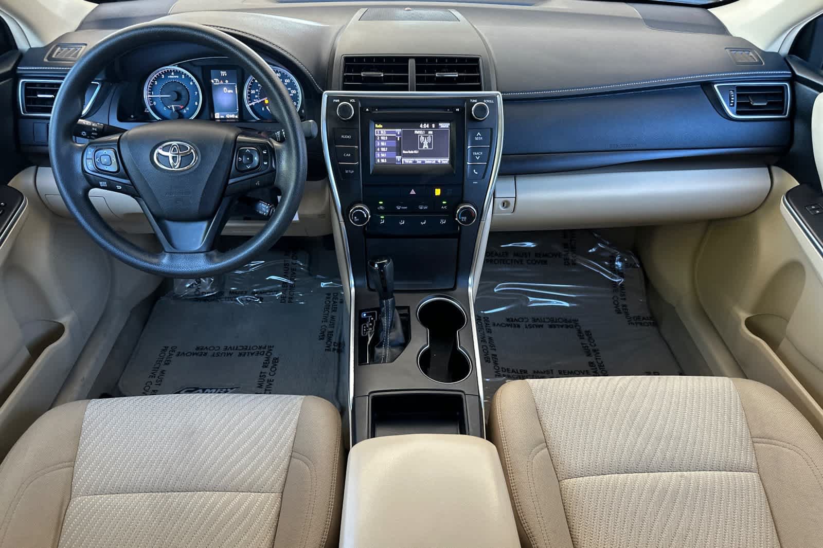 Used 2017 Toyota Camry LE FWD image 3