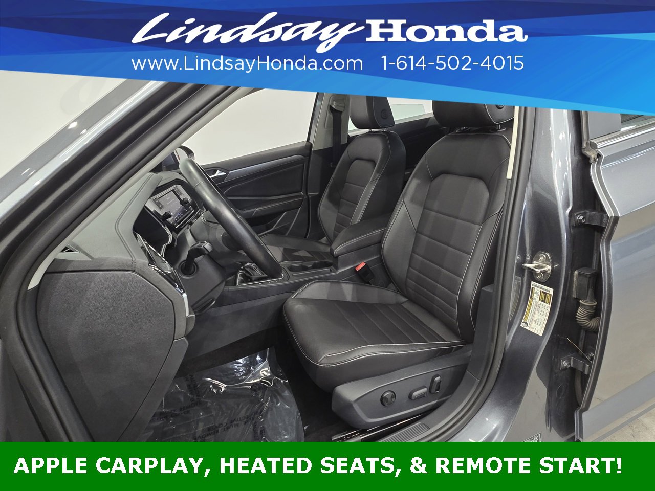 Used 2023 Volkswagen Jetta SE w/ Panoramic Sunroof Package image 11