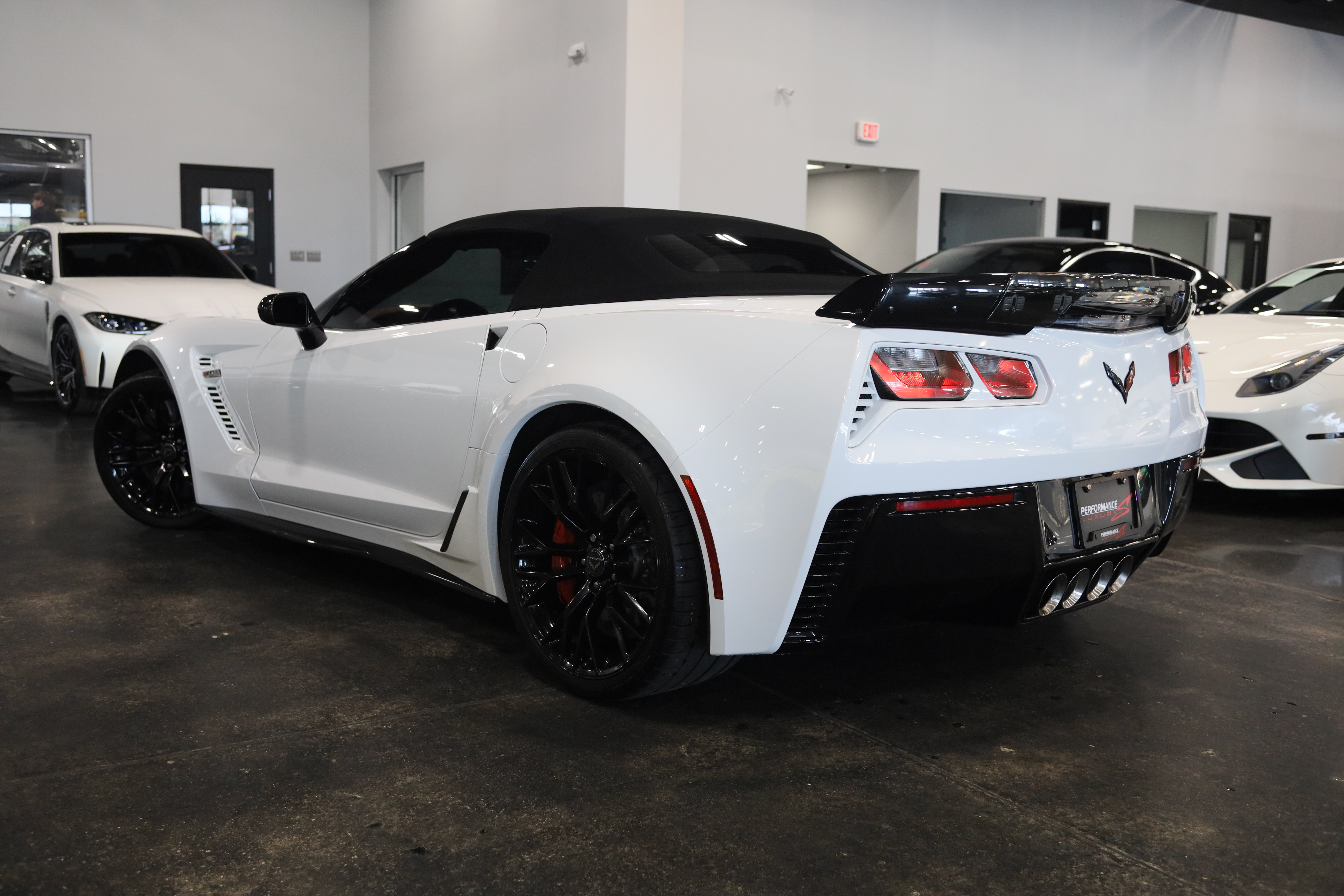 Used 2016 Chevrolet Corvette Z06 w/ 3LZ Preferred Equipment Group RWD image 6