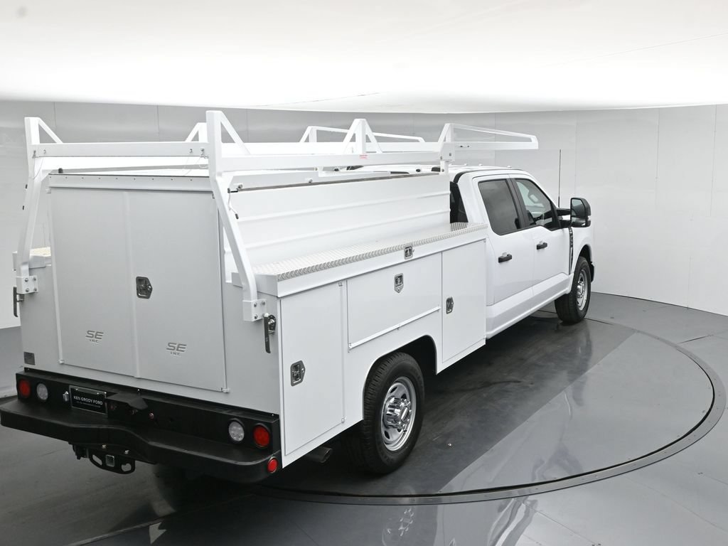 New 2026 Ford F350 XL w/ XL Chrome Package RWD image 41