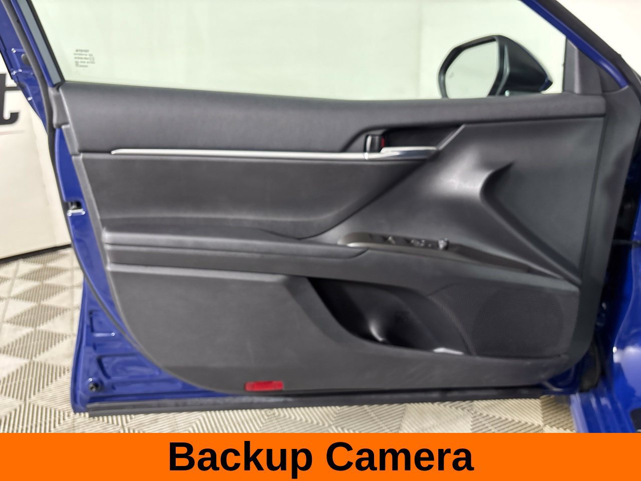 Used 2023 Toyota Camry SE w/ Cold Weather Package AWD/4WD image 11