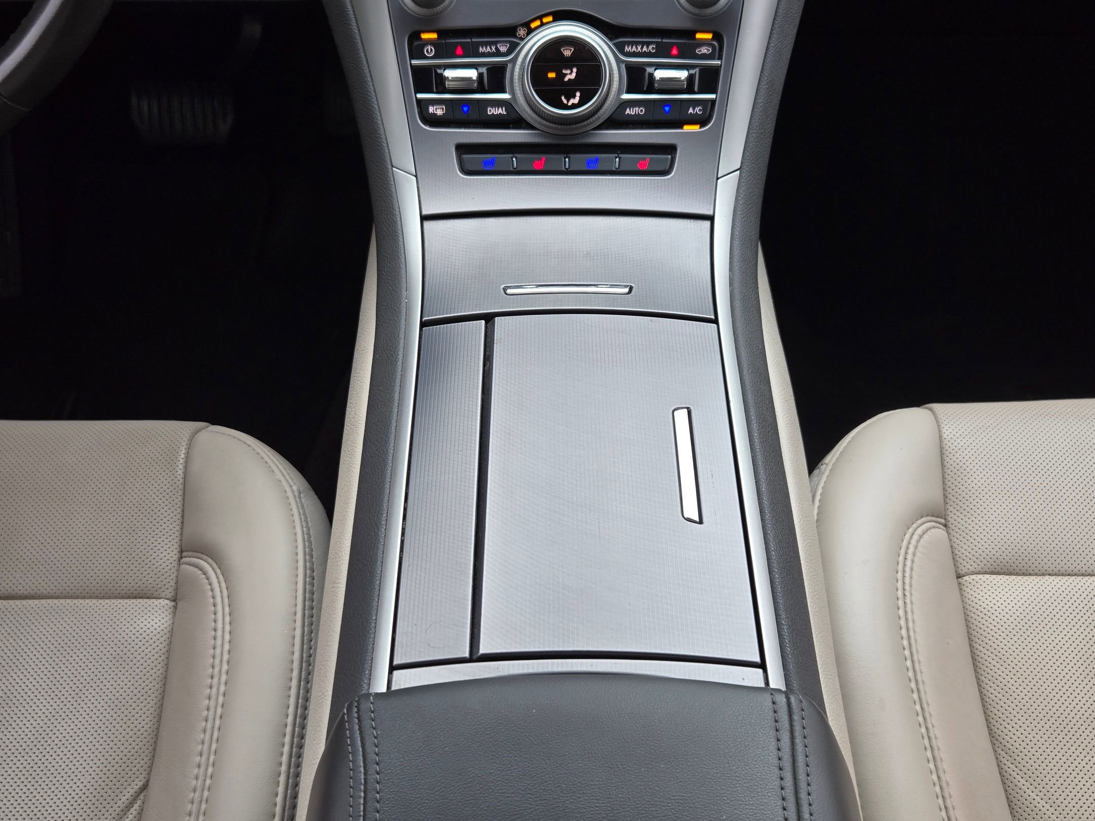 Used 2018 Lincoln MKZ Reserve FWD image 18