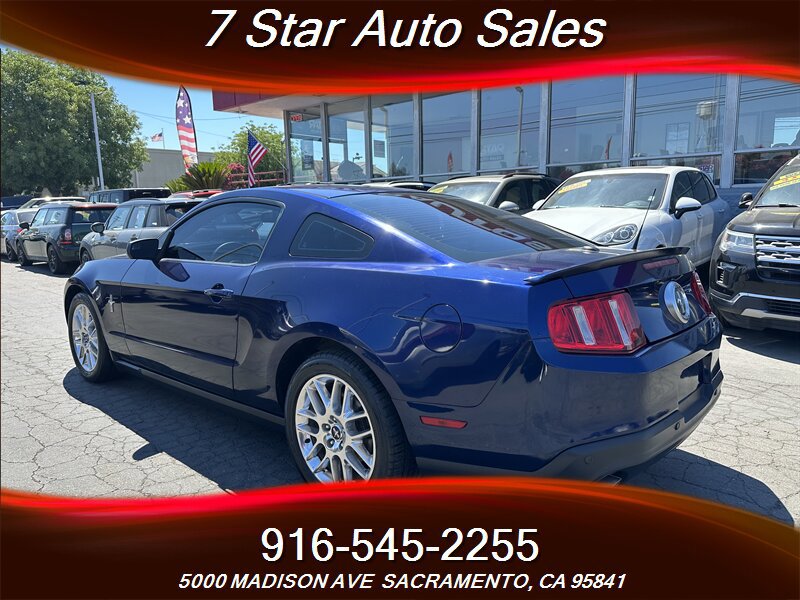 Used 2012 Ford Mustang Premium image 4