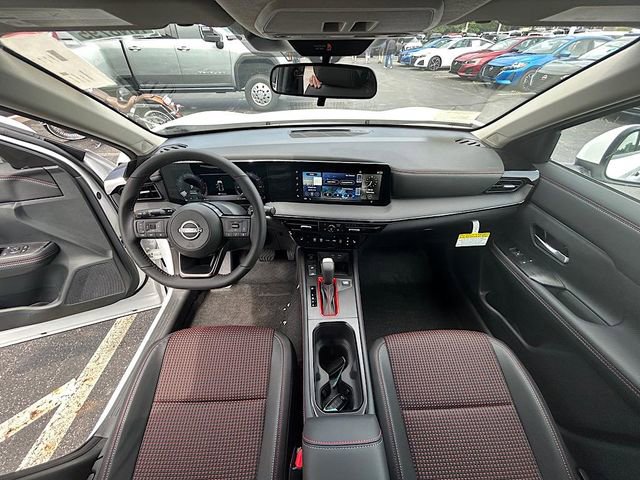 New 2025 Nissan Kicks SR w/ SR Premium Package image 25