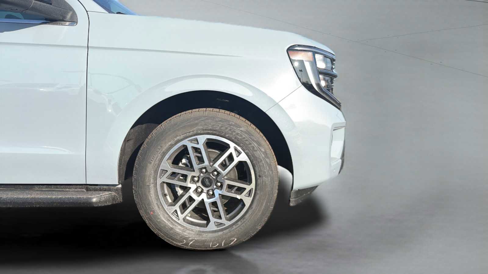 Used 2026 Ford Expedition Active image 41