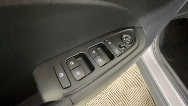 Used 2023 Hyundai Venue SEL FWD image 21