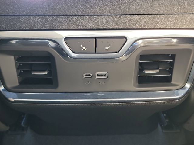 Used 2024 Chevrolet Silverado 2500 High Country w/ High Country Premium Package image 20