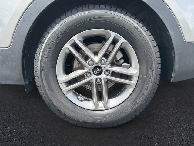 Used 2017 Hyundai Santa Fe Sport FWD image 28
