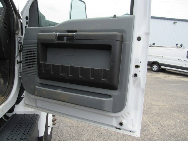 Used 2022 Ford F750 2WD Regular Cab Super Duty image 12