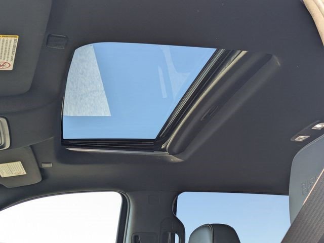 Certified 2022 Chevrolet Silverado 3500 High Country w/ Snow Plow Prep/Camper Package AWD/4WD image 15