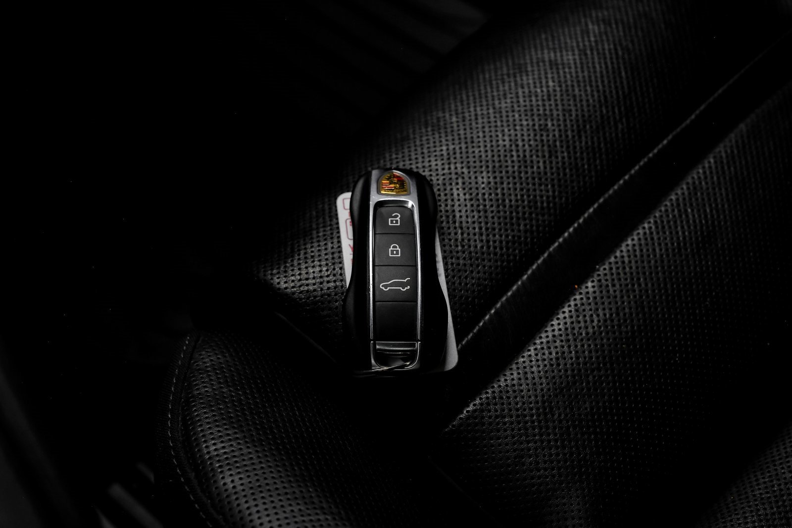 Used 2023 Porsche Cayenne Coupe image 71