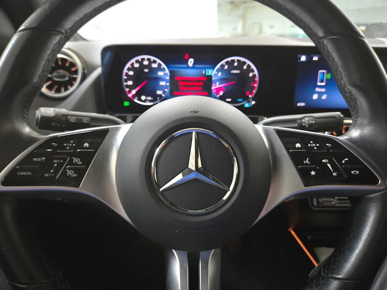Used 2025 Mercedes-Benz GLA 250 image 24