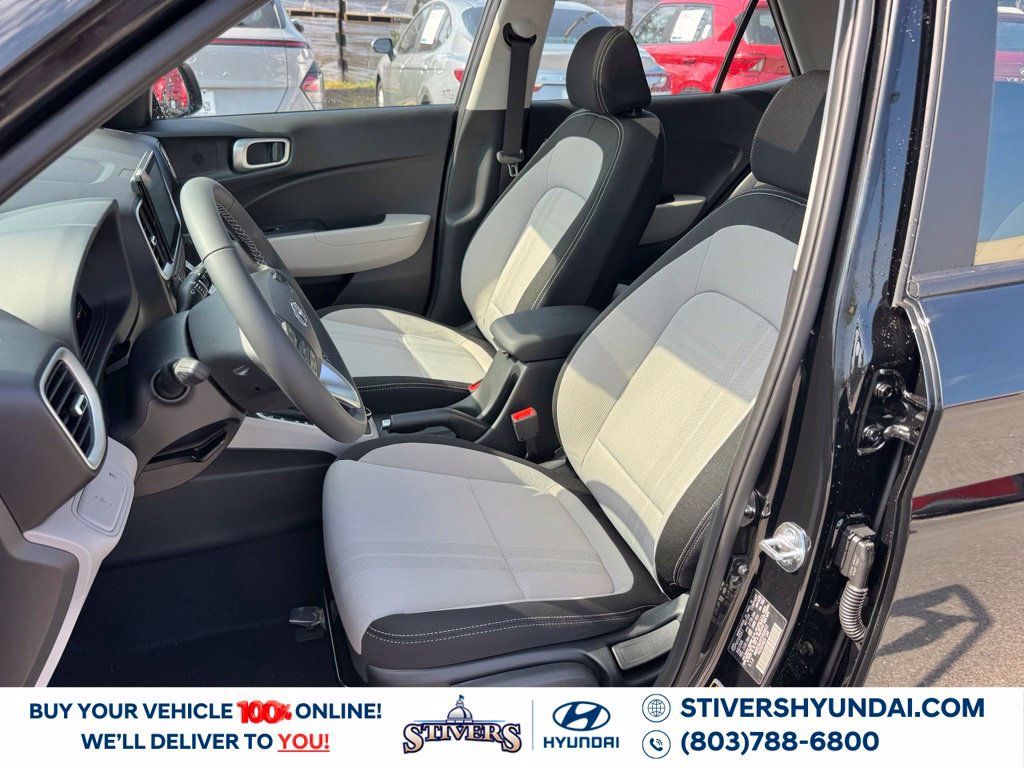 New 2026 Hyundai Venue SEL FWD image 17