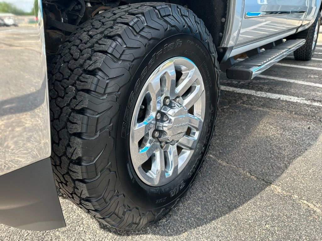 Used 2019 Chevrolet Silverado 3500 LTZ w/ LTZ Plus Package AWD/4WD image 9