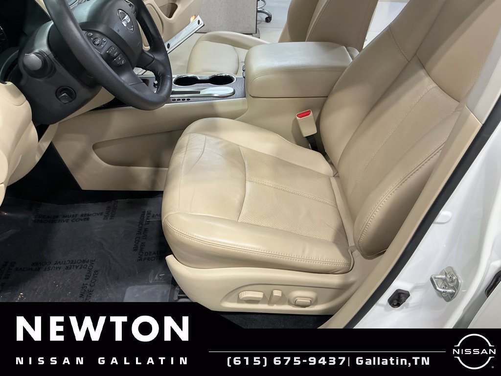 Used 2019 Nissan Pathfinder Platinum FWD image 17