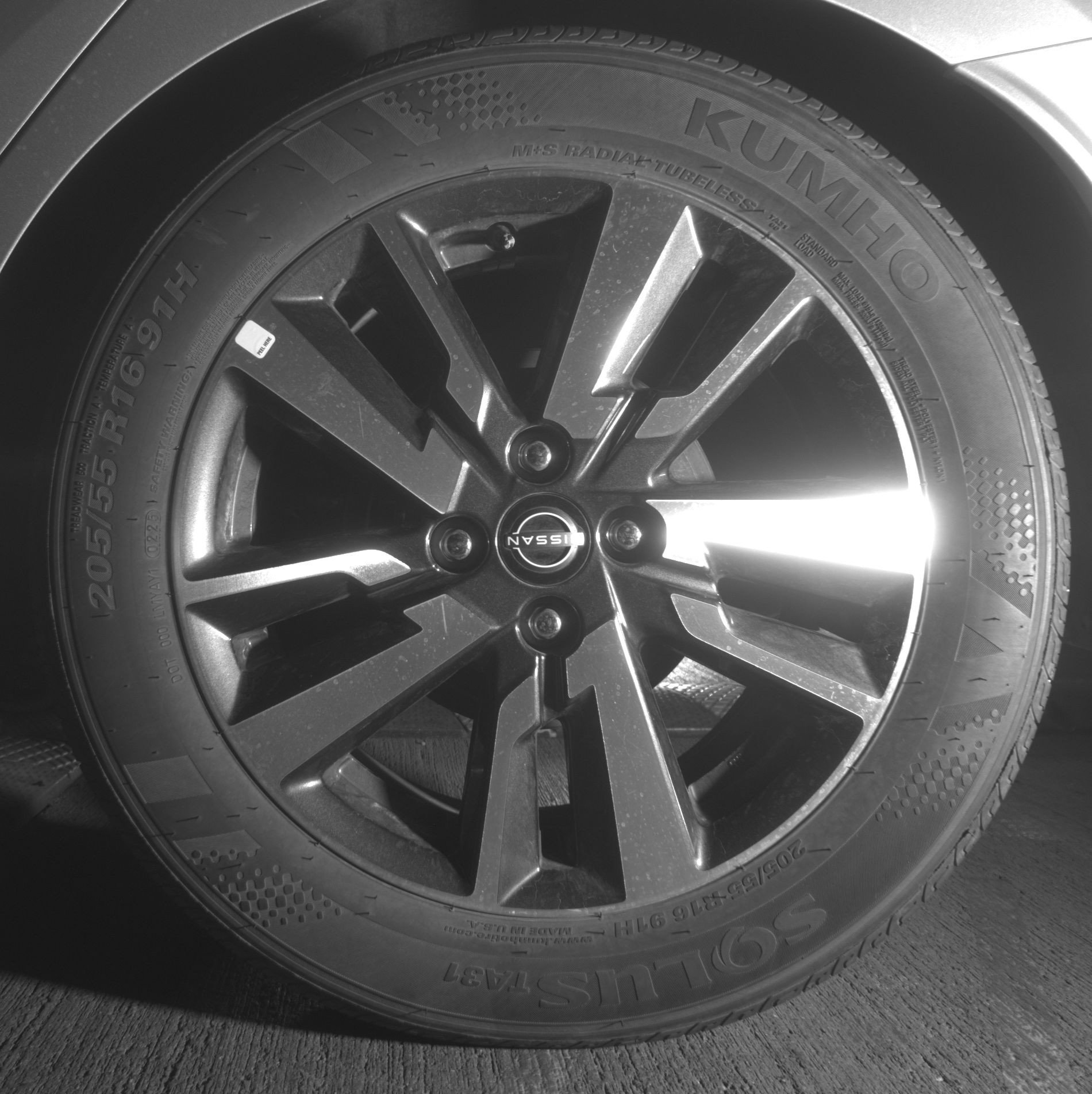 Used 2025 Nissan Versa SV FWD image 14