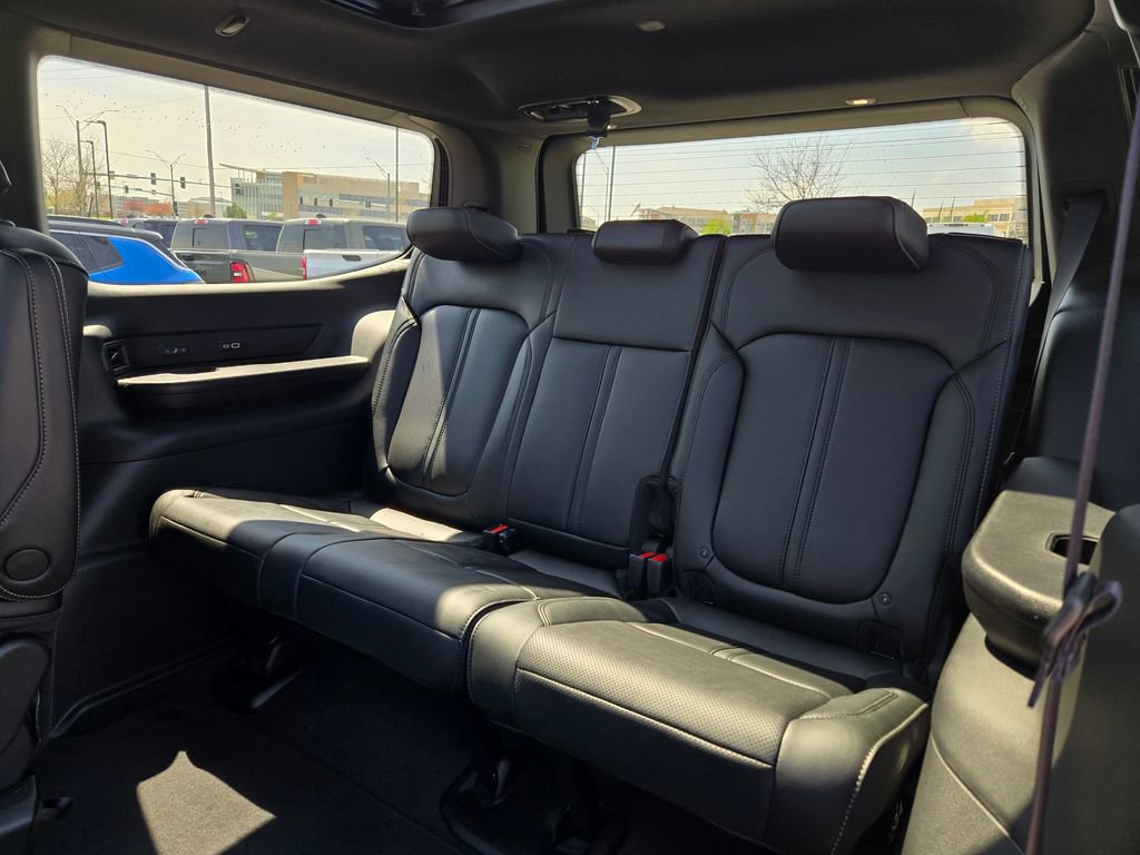 New 2026 Jeep Grand Wagoneer Limited AWD/4WD image 30