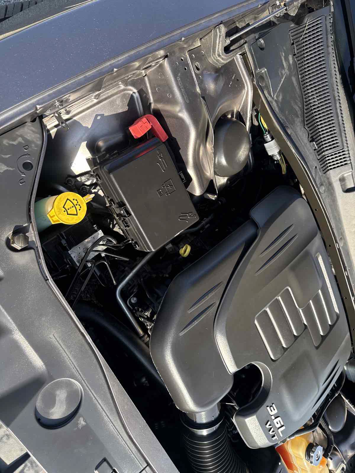 Used 2014 Dodge Charger SE RWD image 38
