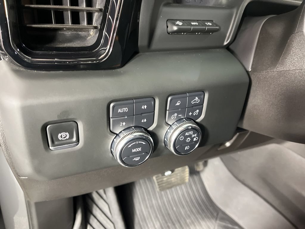 Certified 2024 GMC Sierra 2500 AT4 w/ AT4 Premium Plus Package AWD/4WD image 28