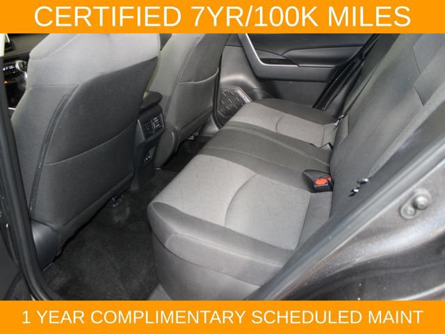 Used 2025 Toyota RAV4 XLE AWD/4WD image 12