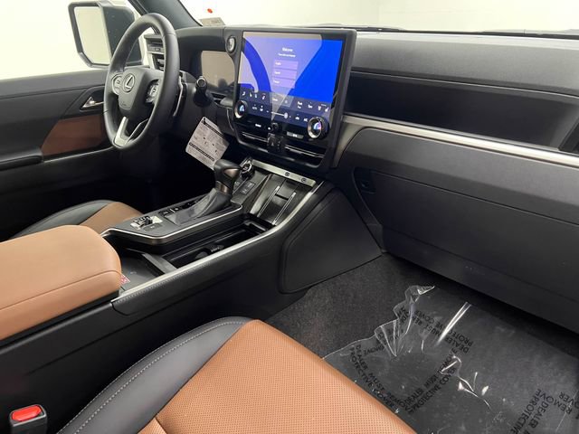 Certified 2025 Lexus GX 550 w/ Cold Area Package image 10