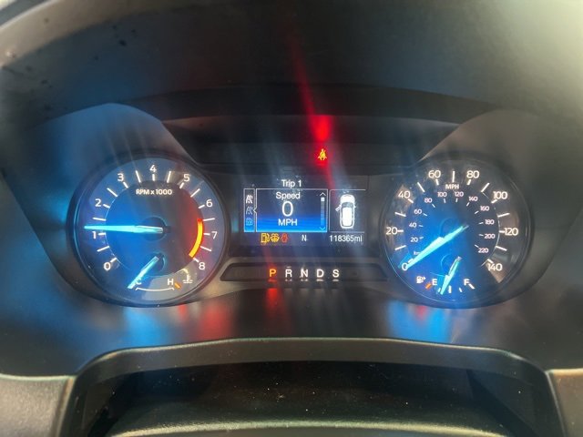 Used 2017 Ford Explorer XLT image 21