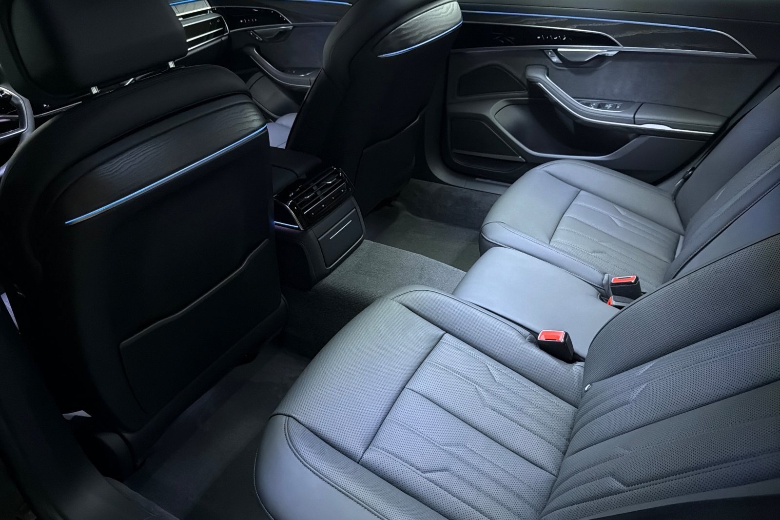 New 2026 Audi A8 L 3.0T AWD/4WD image 11