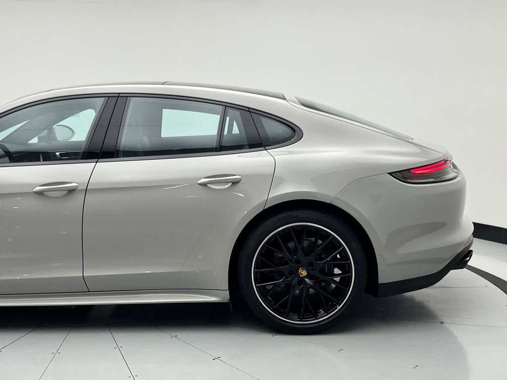 Used 2023 Porsche Panamera image 59
