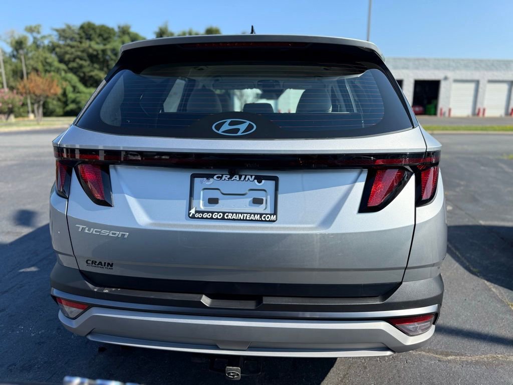 Used 2025 Hyundai Tucson SE image 6