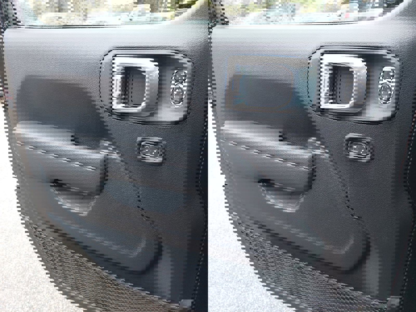 Used 2024 Jeep Wrangler Sport S image 26