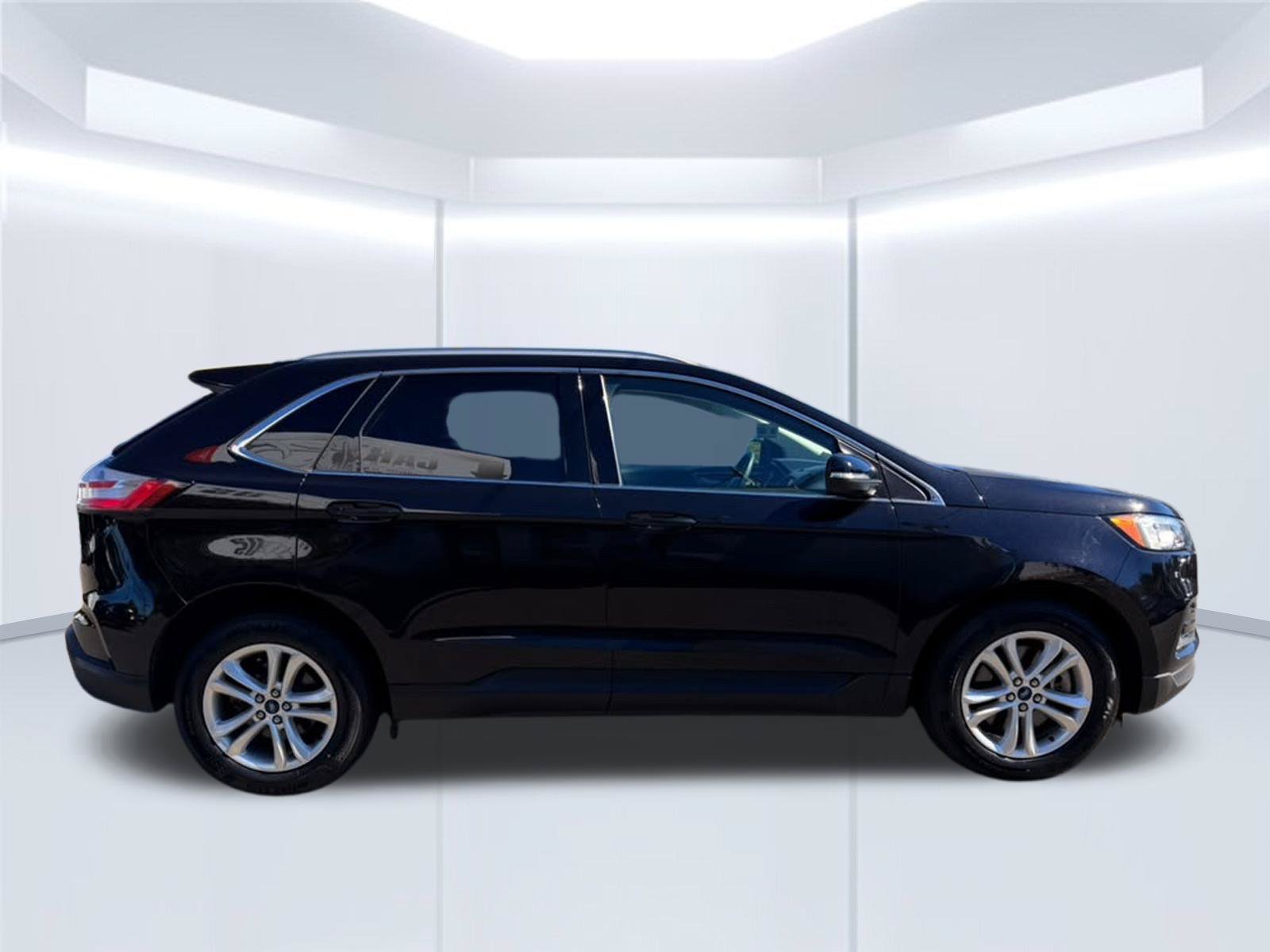 Used 2019 Ford Edge SEL w/ Equipment Group 201A AWD/4WD image 4