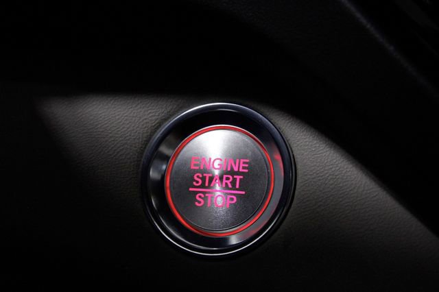 Used 2025 Acura RDX w/ Technology Package image 34