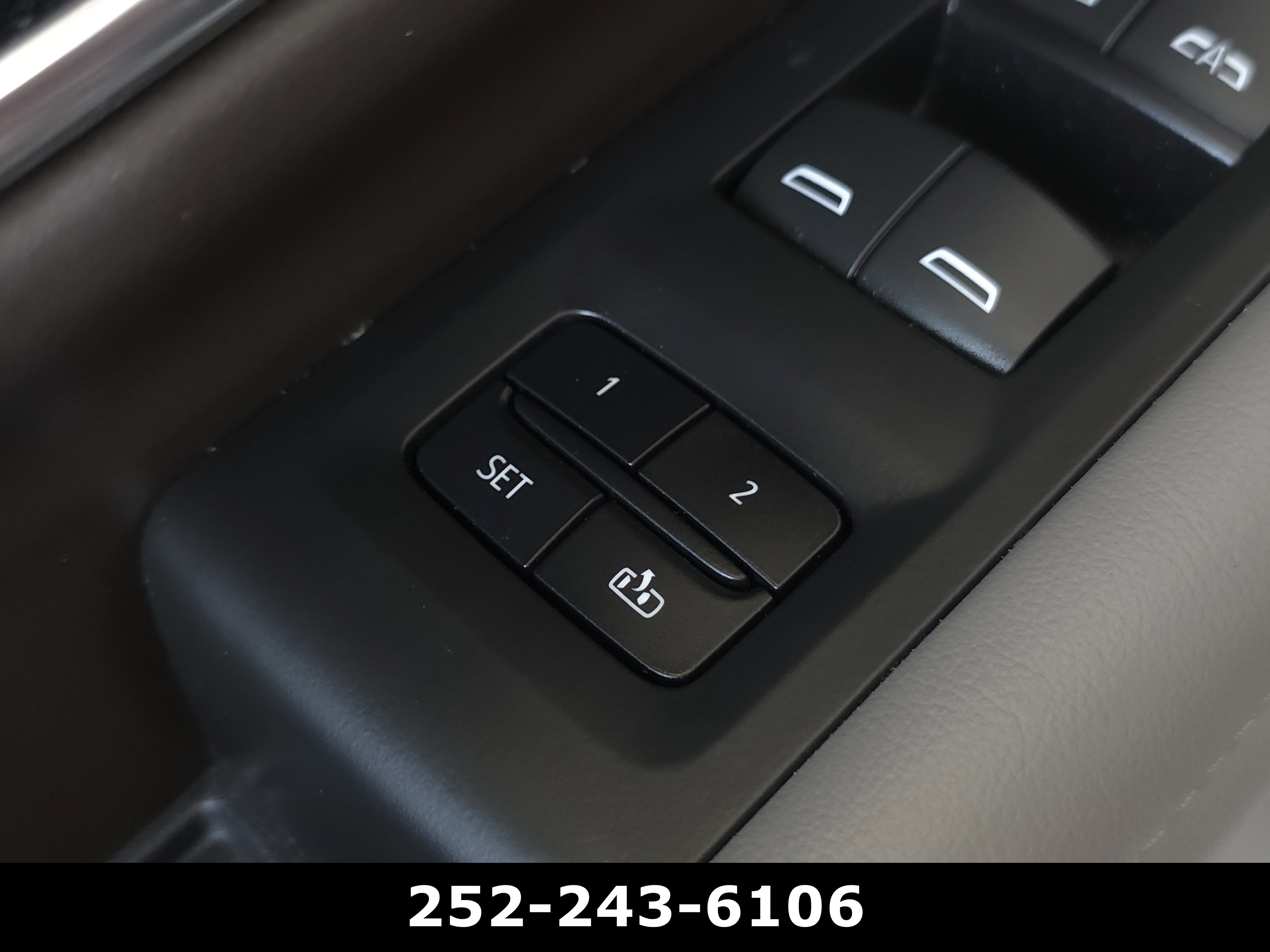 Used 2023 Chevrolet Tahoe Z71 AWD/4WD image 12