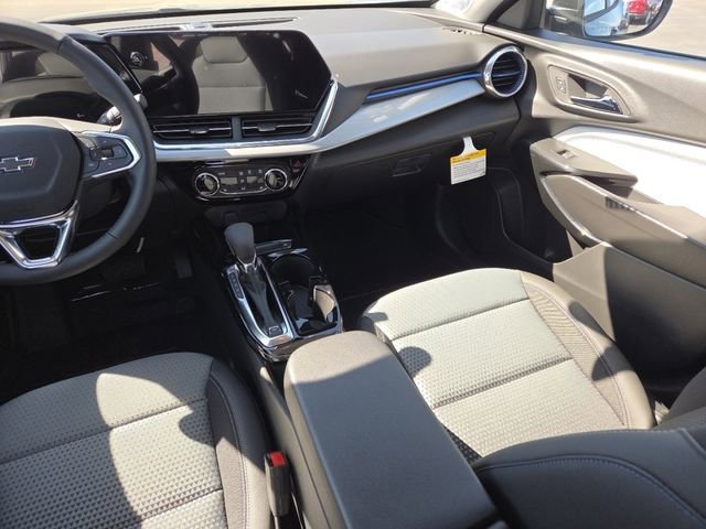 New 2026 Chevrolet Trax LT w/ Driver Confidence Package image 30