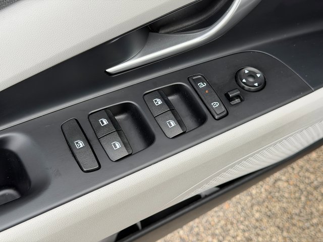 Certified 2024 Hyundai Elantra Limited image 23