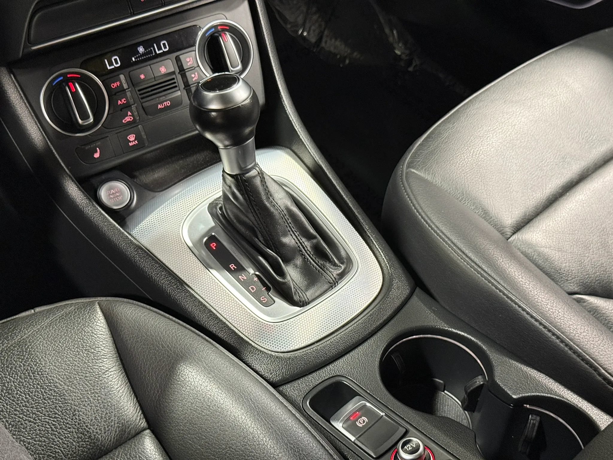 Used 2017 Audi Q3 2.0T Prestige w/ Prestige Package AWD/4WD image 39