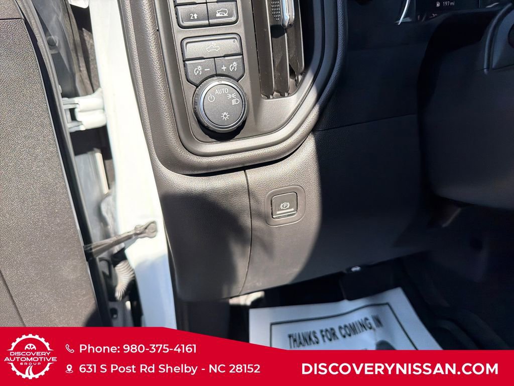 Used 2021 Chevrolet Silverado 1500 Custom w/ Custom Max Trailering Package AWD/4WD image 20