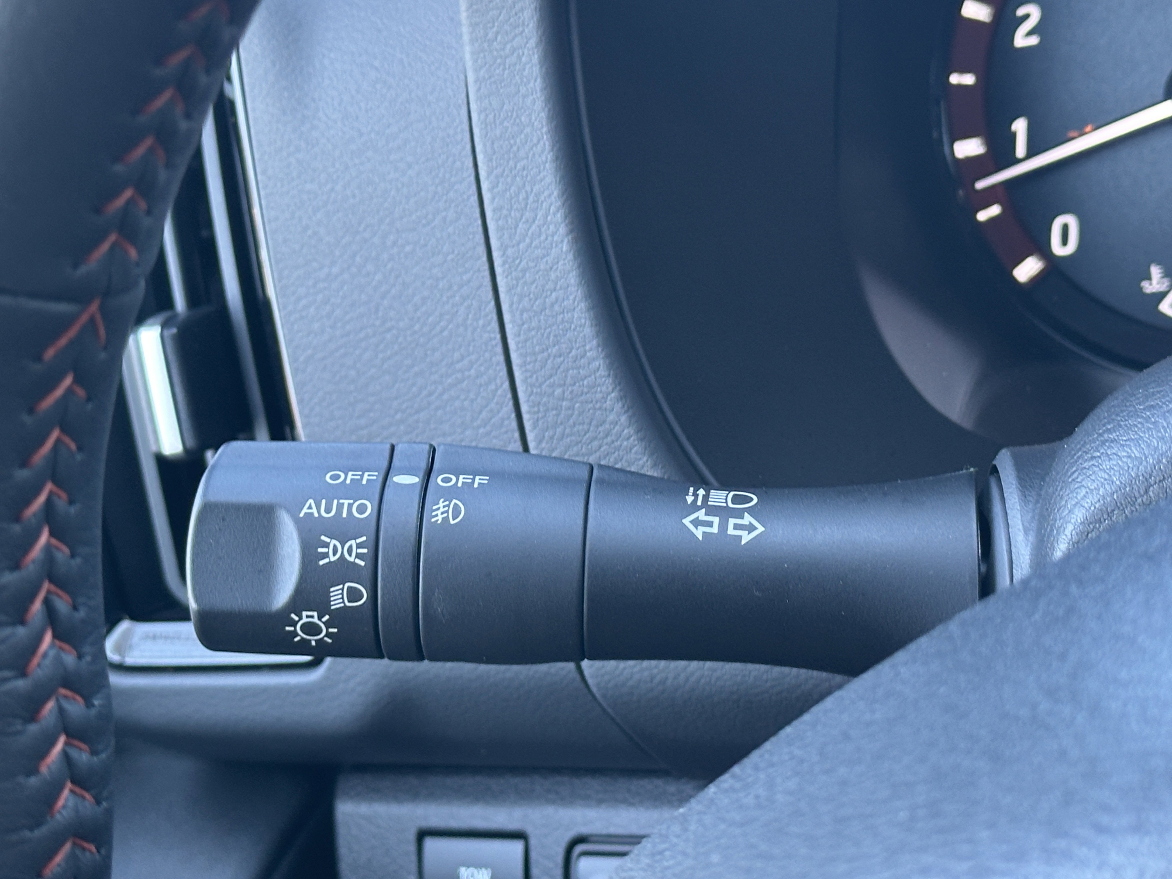 Used 2026 Nissan Frontier PRO-4X w/ Pro-4x Convenience Package image 28